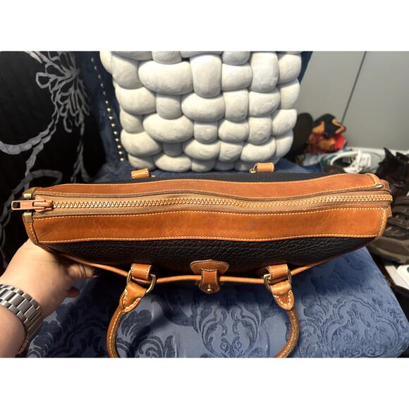 Vintage Dooney and Bourke Black and British Tan Doctor Bag - Picture 10 of 10